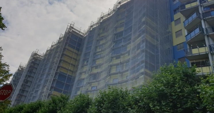 Démontage panneaux de façades amiantés et adaptation sous-construction