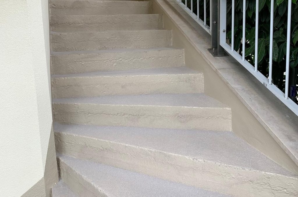 5c0204b3 0150 4906 a024 b19b70682c01